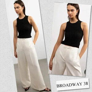 Broadway 38 Ribbed Texture Black Top - NWT